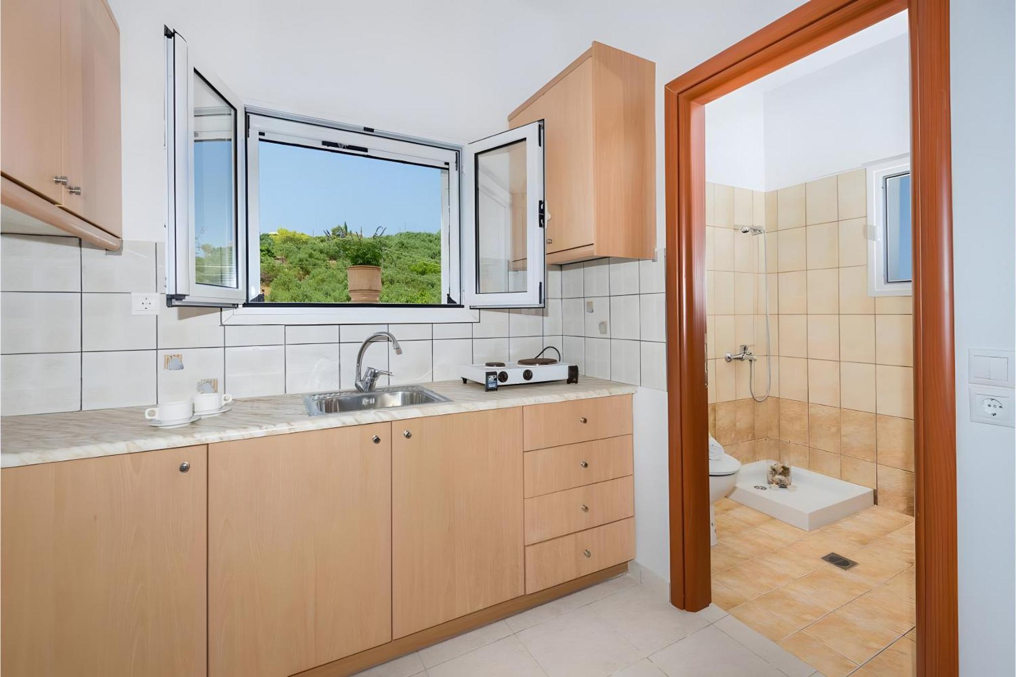 Tamar Apartments, *
